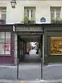 No 82 : passage Molière.
