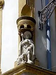 Statue de saint Roch au 14 rue du Quatre-Septembre.