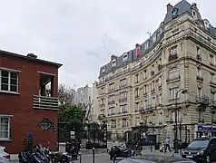 No&nbsp;12 : entrée de la villa Montmorency.