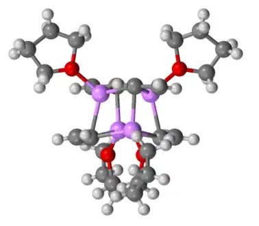 Géométrie cubique de l'agrégat [LiCH=CH2(THF)]4.