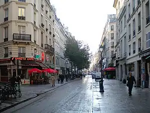 La rue Montmartre en 2007.