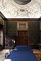Hall avec mobilier historique