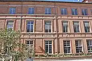 Palais archiépiscopal : détail d'une aile.