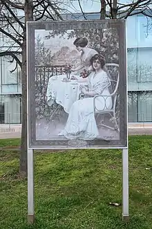 Photographie en couleur d'un panneau.