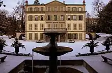 Un bâtiment