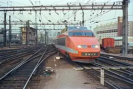 Face avant d'un TGV Sud-Està Paris-Gare-de-Lyon.