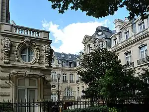 Le no&nbsp;5.
