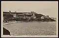 Les villas dominant la plage de Trestrignel en direction de la Pointe du Sphinx vers 1930.
