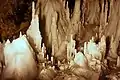 Formations en glace dans la grotte de Scărișoara&nbsp;(en)