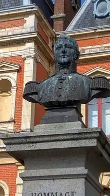Statue de Pierre François Étienne Bouvet de Maisonneuve