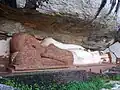 Bouddha couché en brique