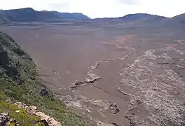 Vues de la plaine des Sables depuis le morne Langevin.