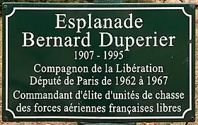 Voir la plaque.