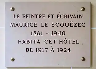 Plaque en hommage à Maurice Le Scouëzec.