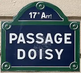Voir la plaque.