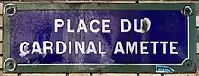 Voir la plaque.