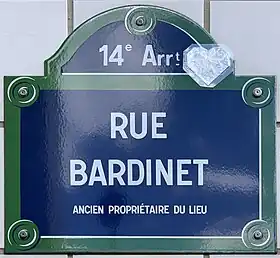 Voir la plaque.