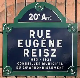 Voir la plaque.