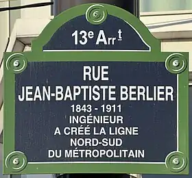 Voir la plaque.