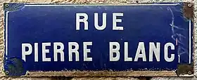 Voir la plaque.