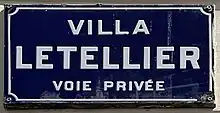 Voir la plaque.