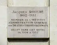 Plaque commémorative de Jacques Rouché au No 30 rue de Prony