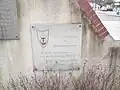 Plaque commémorative du 41e&nbsp;régiment de transmissions. A tenu garnison ici au quartier Tilly (Évreux) du 1er juillet 1966 au 1er août 1979.