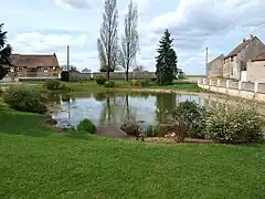 La mare du village.