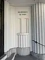 Entrée de la résidence.