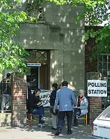Un bureau de vote