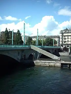 Image illustrative de l’article Pont de la Coulouvrenière