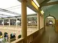 Balcon s’ouvrant sur l’une des cours intérieures