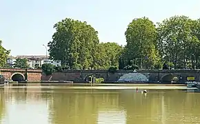 Les Ponts-Jumeaux et le port de l'Embouchure.