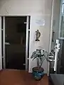 Portes d'entrée et sas.