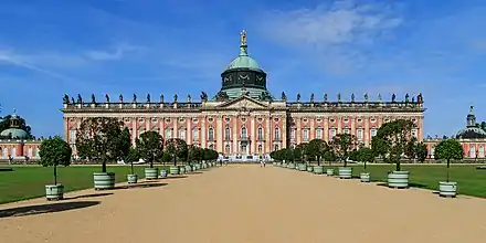 Nouveau Palais