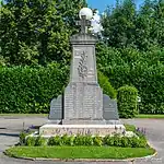 Le monument aux morts.