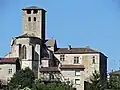 Prieuré Saint-Géraud : l'église et le château prieural.