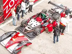 Proto 2&nbsp;litres FFSA décarrossé.