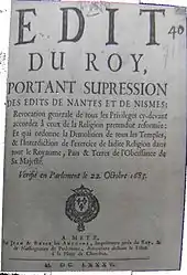  Premier page de l'édit de Fontainebleau.