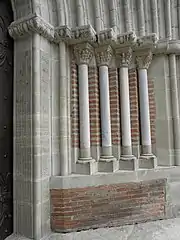 Colonnes et chapiteaux sud