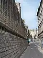Contre-mur des remparts dans la rue de la porte de l'Oulle.