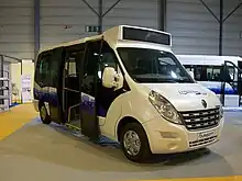 Renault Master transformé en minibus par Durisotti.