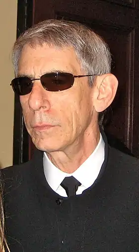 Richard Belzer interprète John Munch.