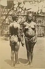 Deux femmes Avokaya, Soudan, 1877–1880.