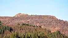 Le rocher de Brion depuis Chaussinand.