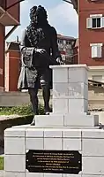 Statue de Georges Rooke, érigée en 2004 pour célébrer le 300e&nbsp;anniversaire de la prise de Gibraltar