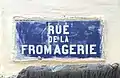 Voir la plaque.
