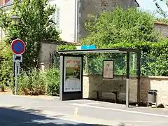 L'arrêt de bus L'Aile Bleue.