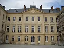 Palais épiscopal de Sées