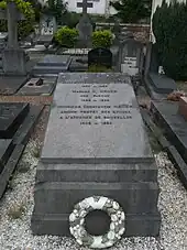 Sépulture de Contantin Héger, de sa seconde épouse, Claire Parent, et de leur fille Marie dans le cimetière de Watermael-Boitsfort (allée no 104)